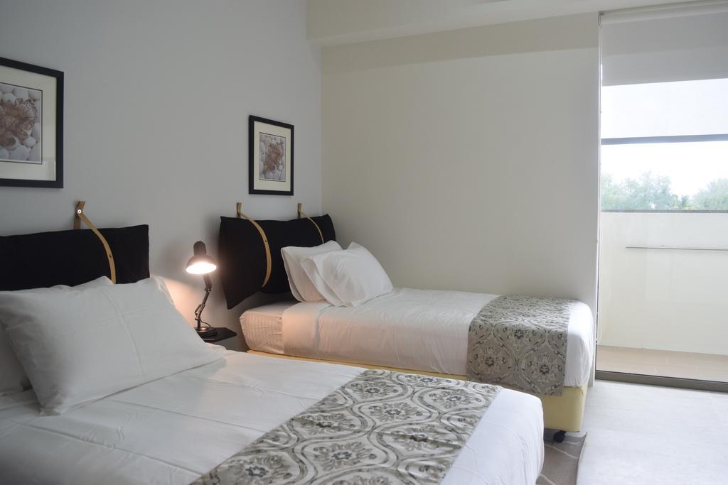 באטו פרינג'י By The Sea Suites - Managed By Sdb Host מראה חיצוני תמונה