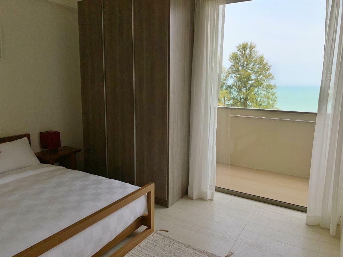 באטו פרינג'י By The Sea Suites - Managed By Sdb Host מראה חיצוני תמונה